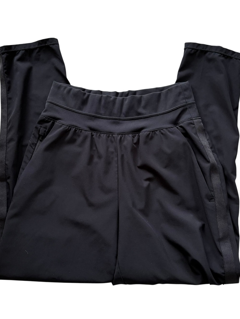 Athleta Nolita Slim Tapered Crop Pant 4 Tall Black Rib Waistband Pockets Stretch